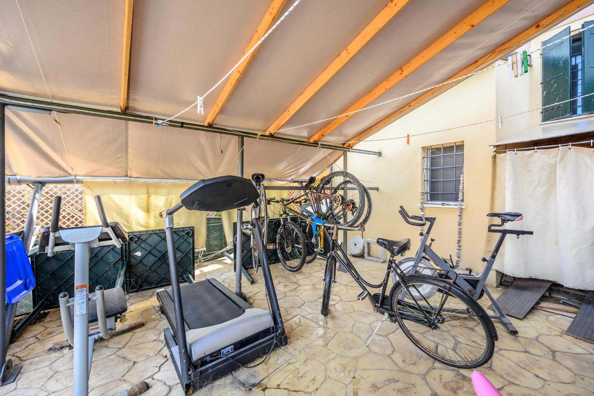 La Casa Di Valeria - Modena Acomodação com café da manhã Exterior foto