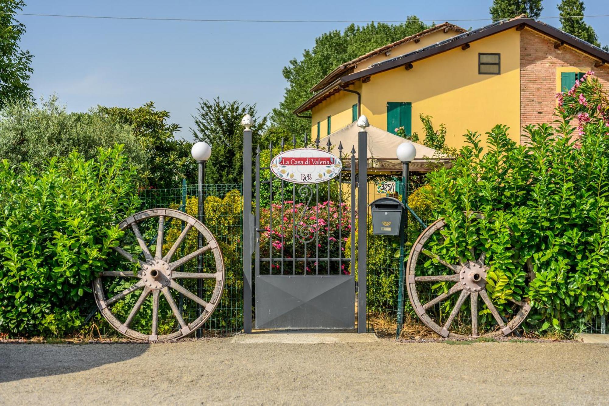 La Casa Di Valeria - Modena Acomodação com café da manhã Exterior foto
