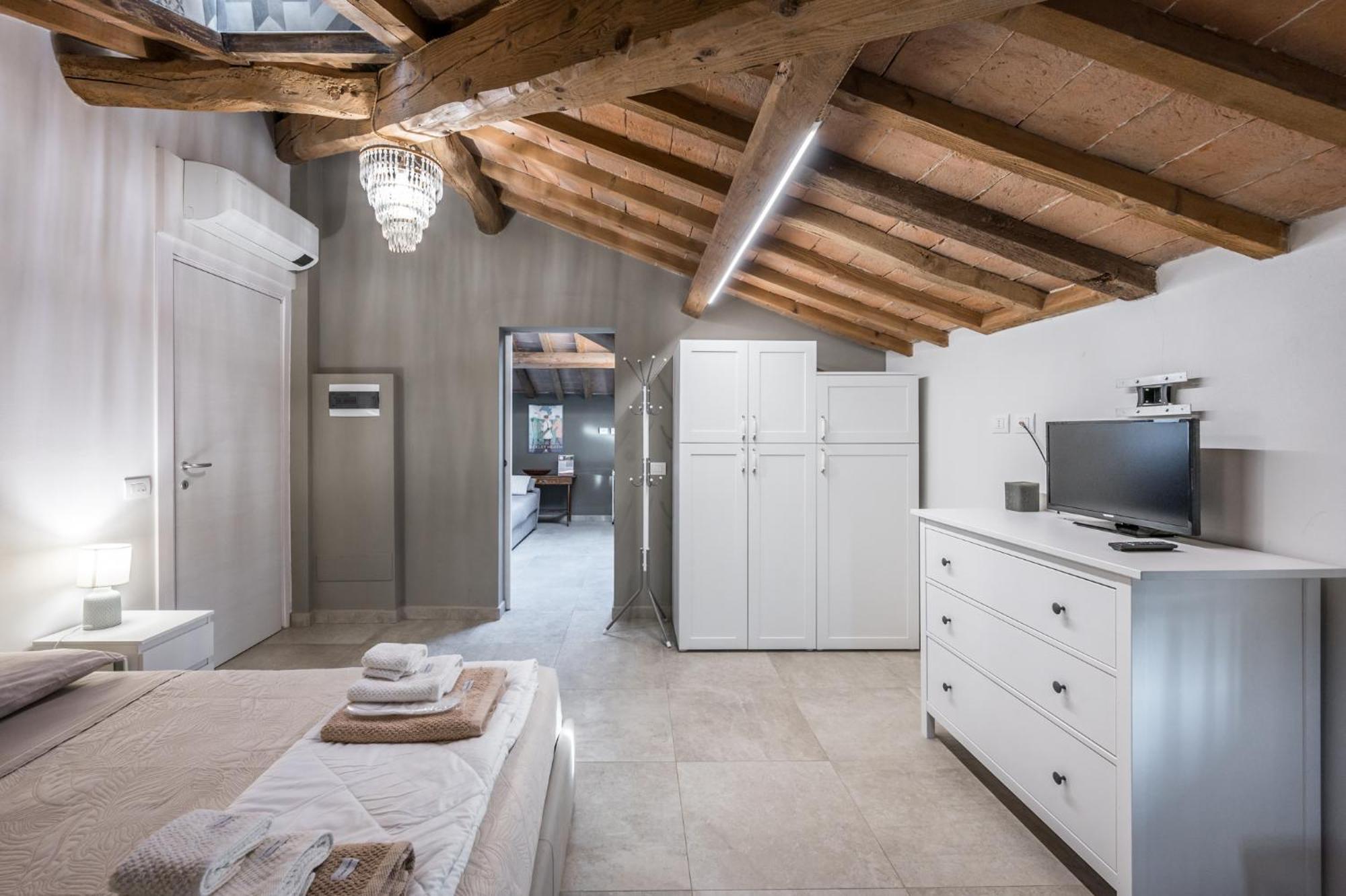 La Casa Di Valeria - Modena Acomodação com café da manhã Exterior foto